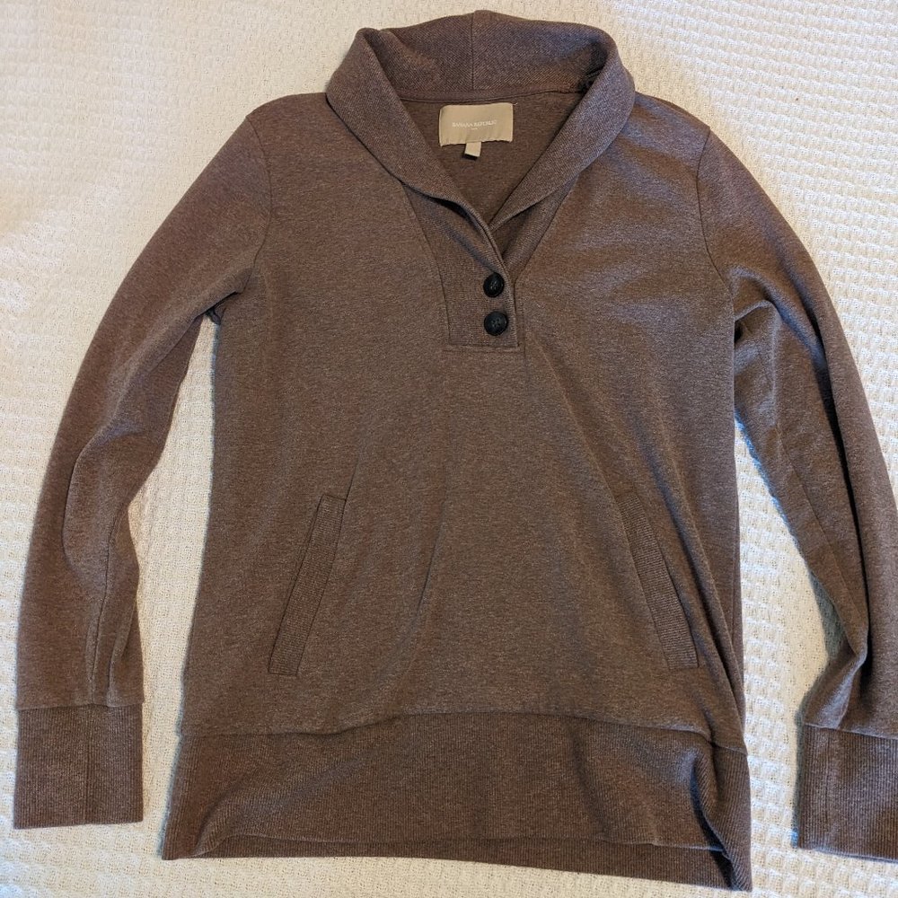 Banana Republic Women Sweater SIZE LARGE - Pocket Long Sleeve V-Neck Light Brown
